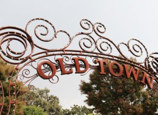 Old Town em los Gatos
