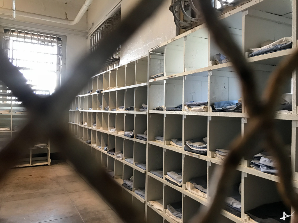 Roupa dos prisioneiros no Alcatraz