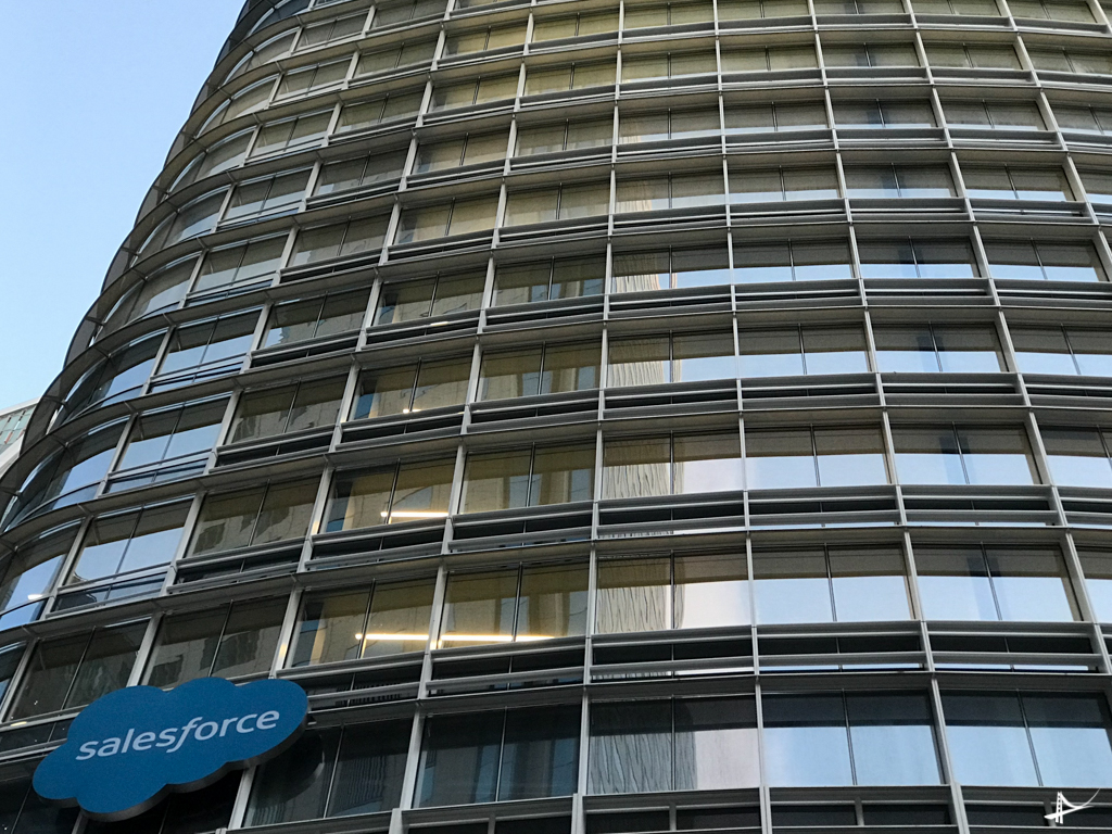 Salesforce tower - foto atual