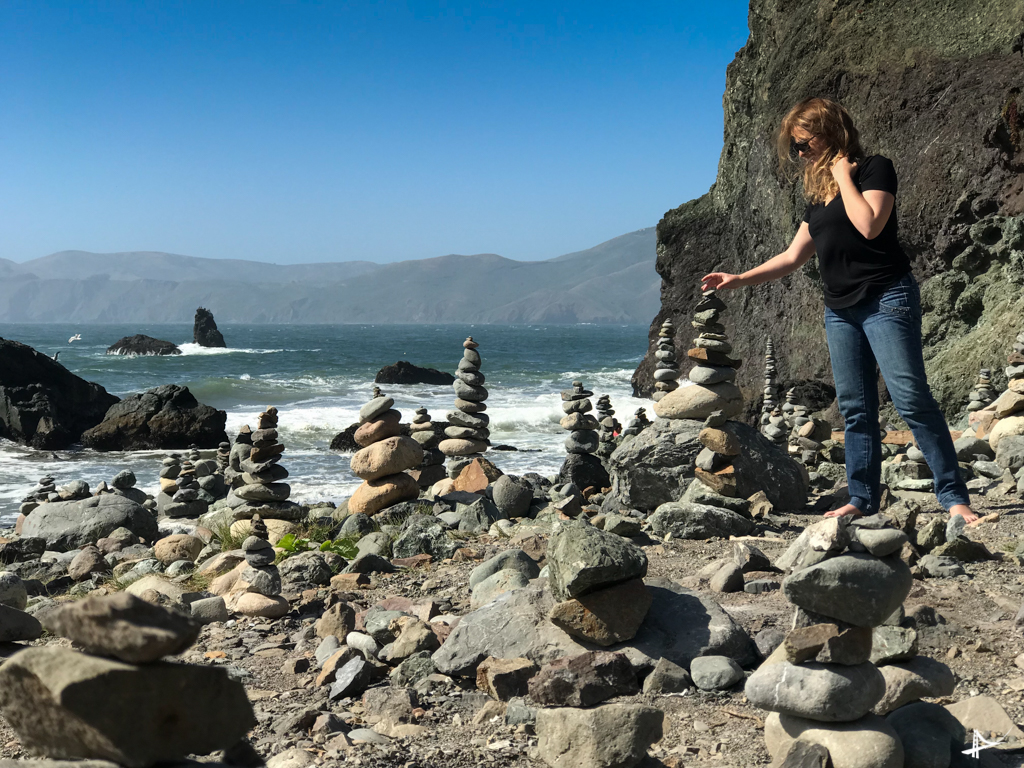 Mile Rock Beach - a praia com pedras empilhadas de San Francisco